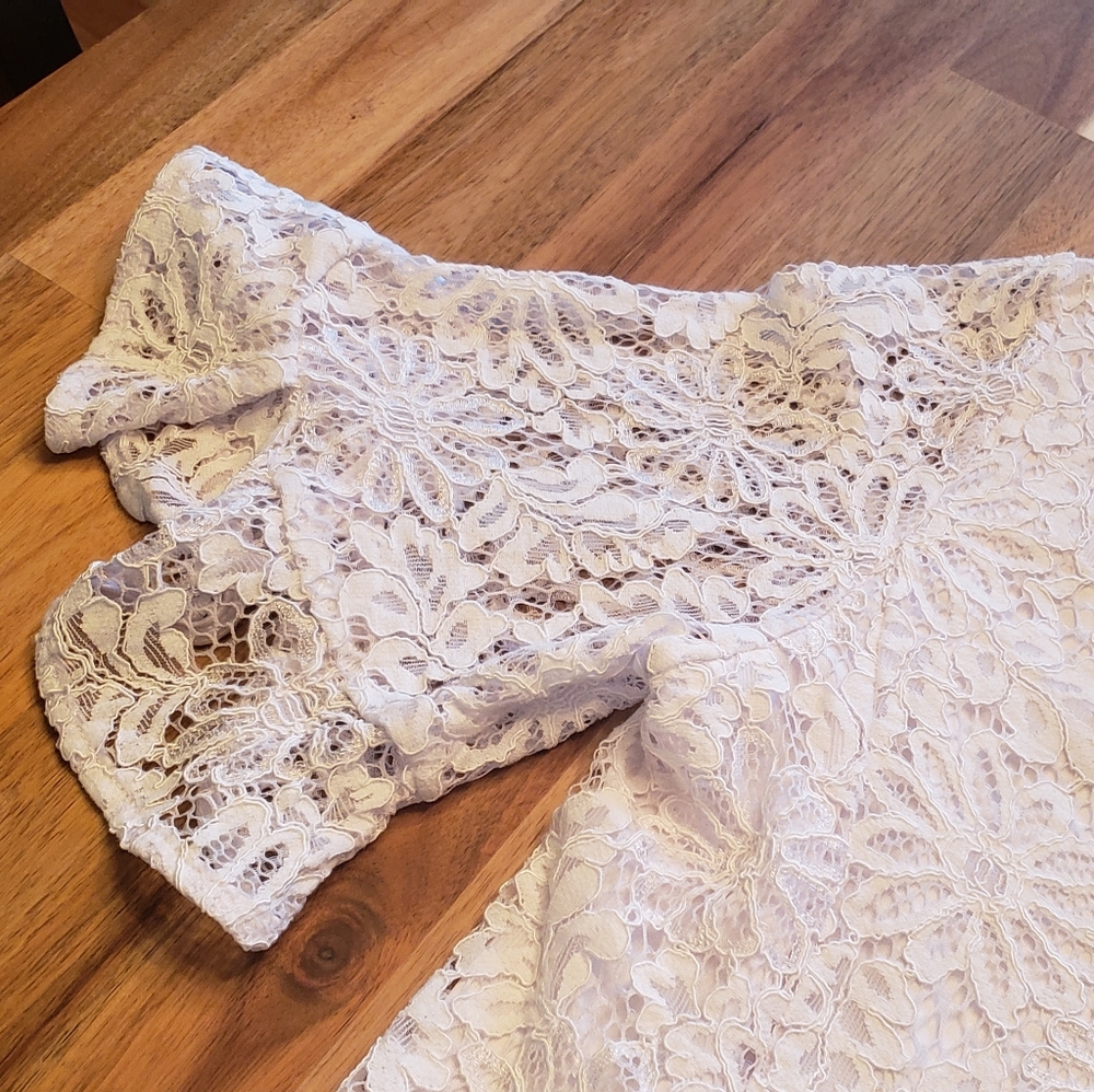 Nanette Lepore Bell Sleeve Lace white blouse M - Picture 5 of 5
